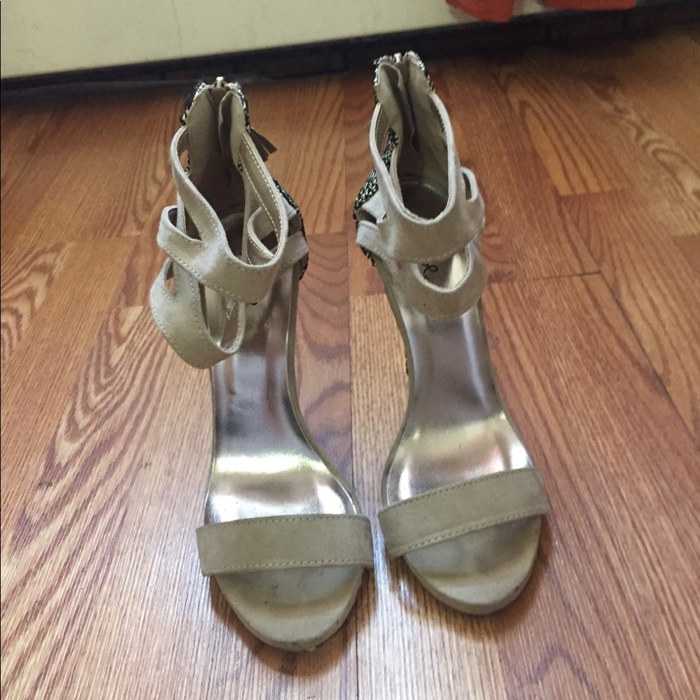 Heels 4”